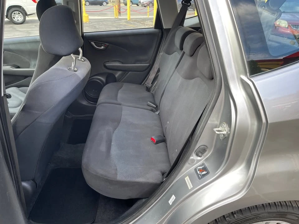 2010 Honda Fit - Image 10 of 20