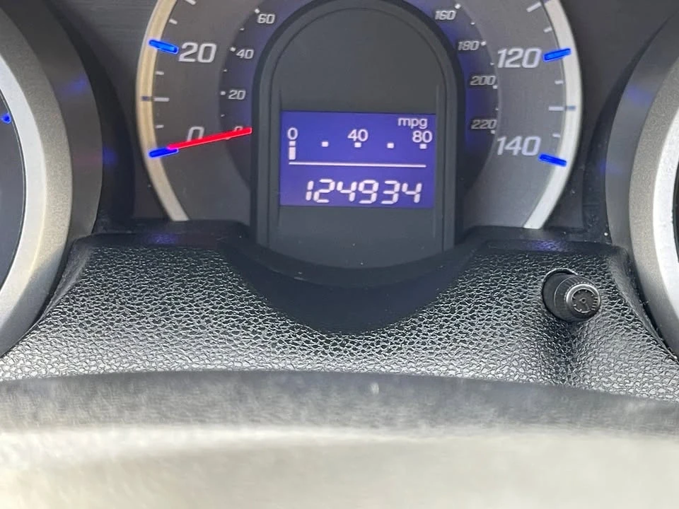 2010 Honda Fit - Image 15 of 20