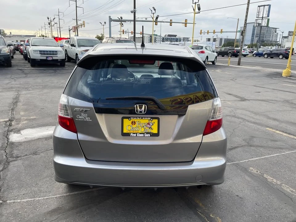 2010 Honda Fit - Image 6 of 20