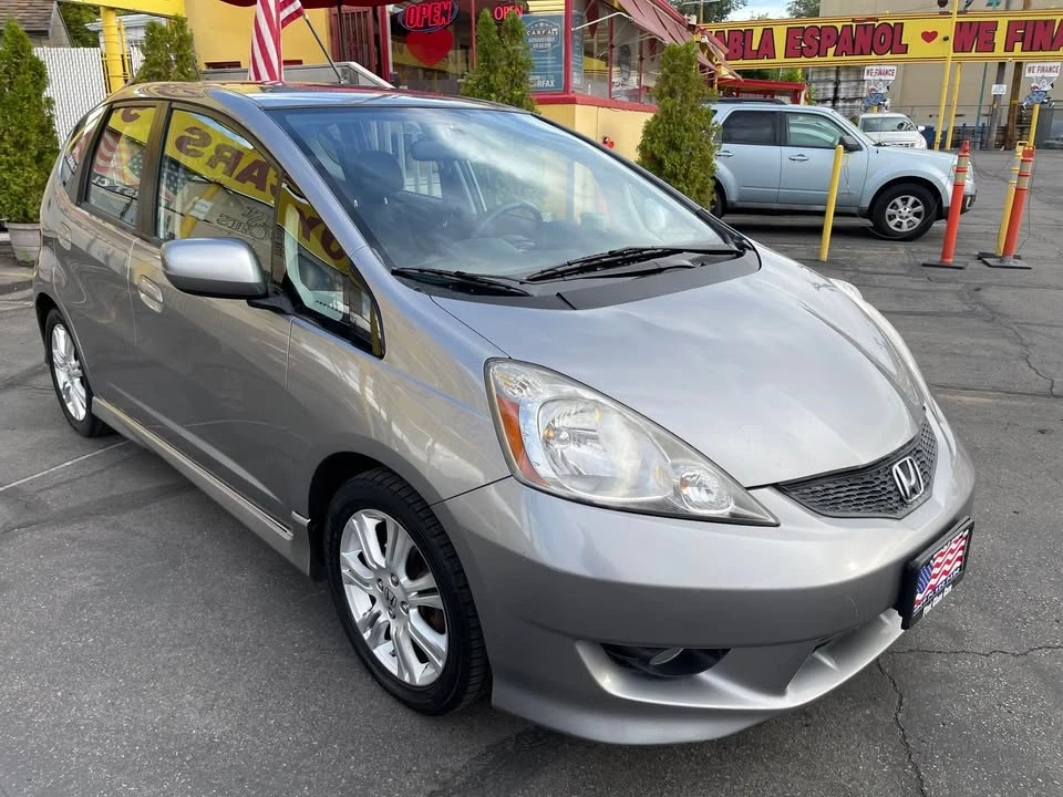 2010 Honda Fit - Image 3 of 20