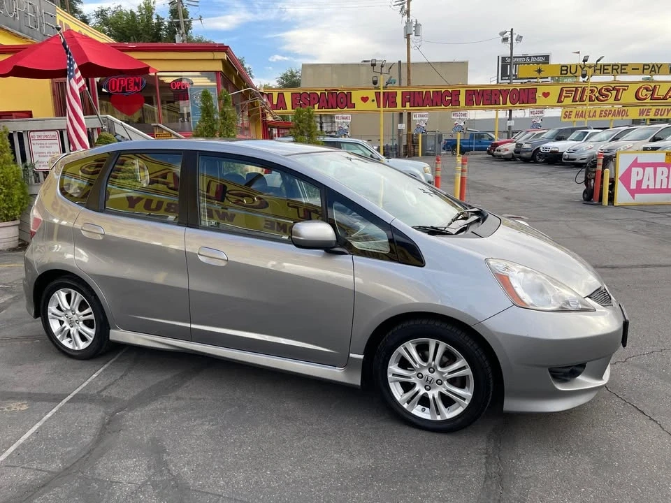 2010 Honda Fit - Image 4 of 20