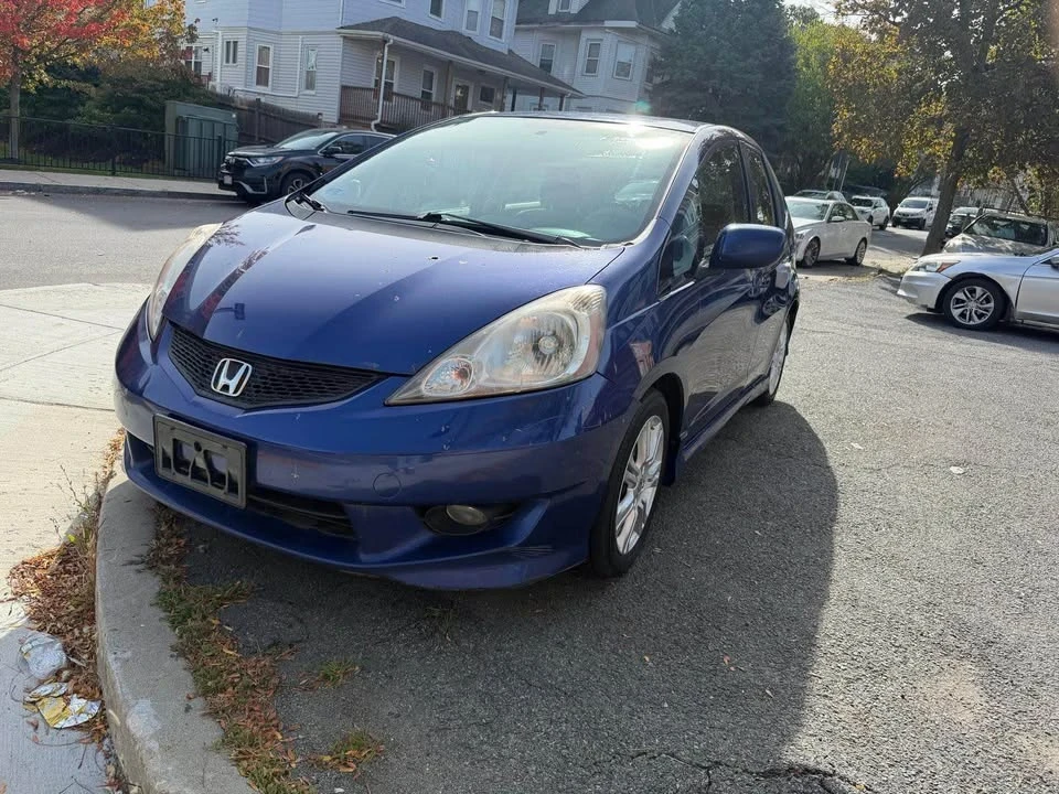2010 Honda Fit - Image 3 of 8