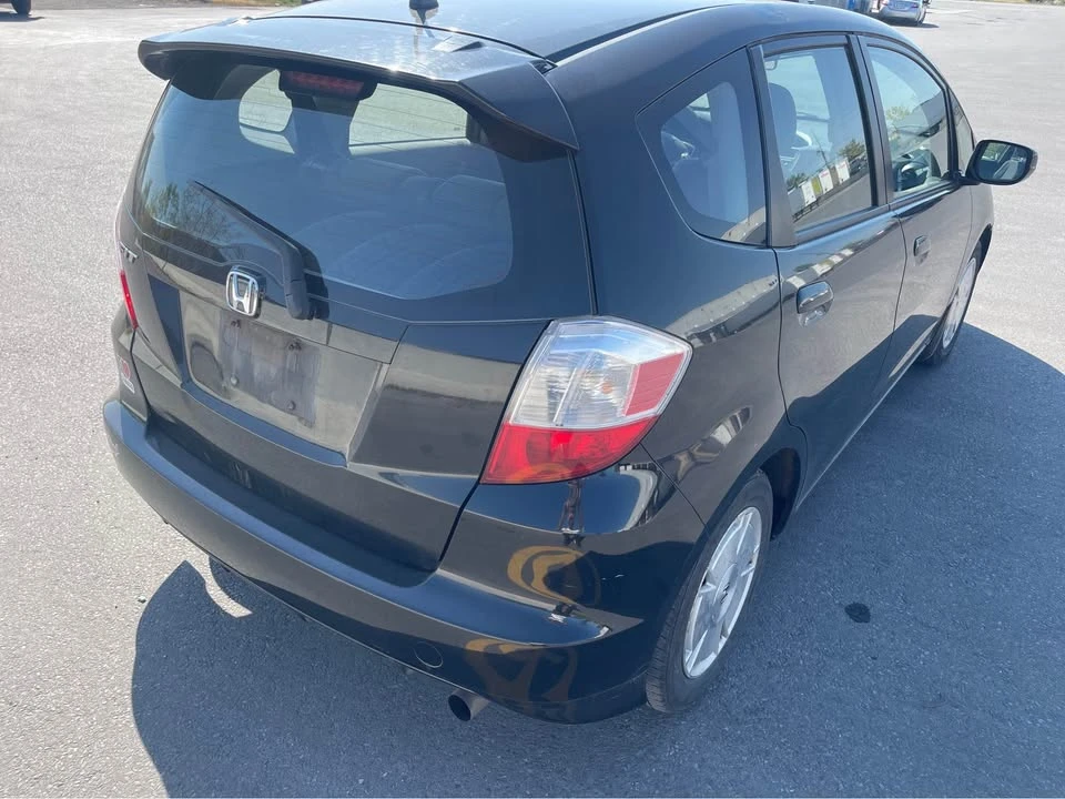 2010 Honda Fit - Image 5 of 8