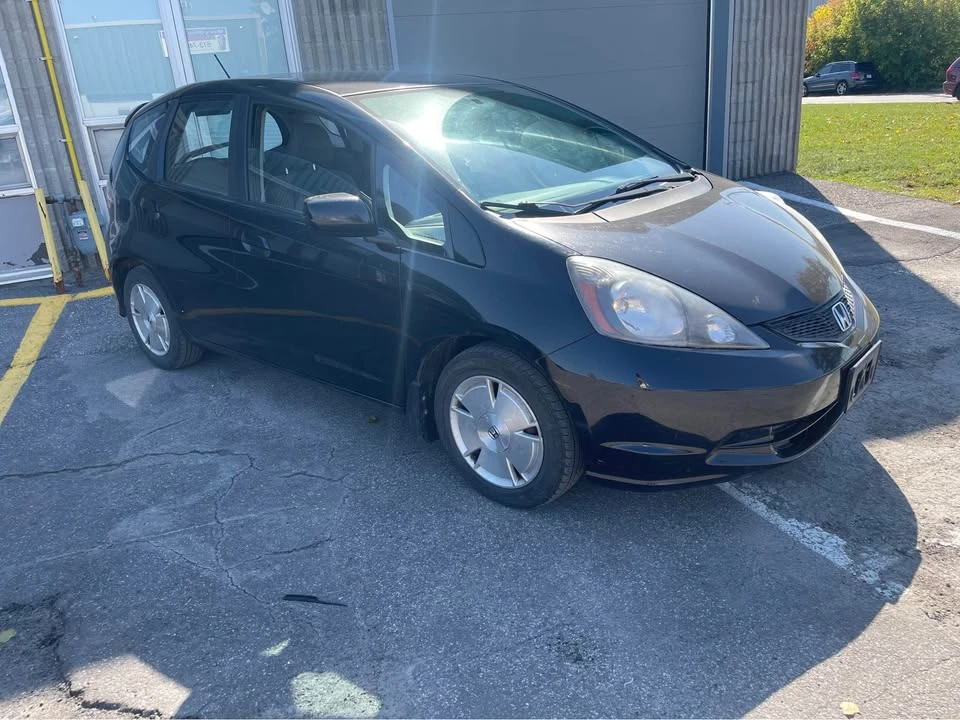 2010 Honda Fit - Image 3 of 8