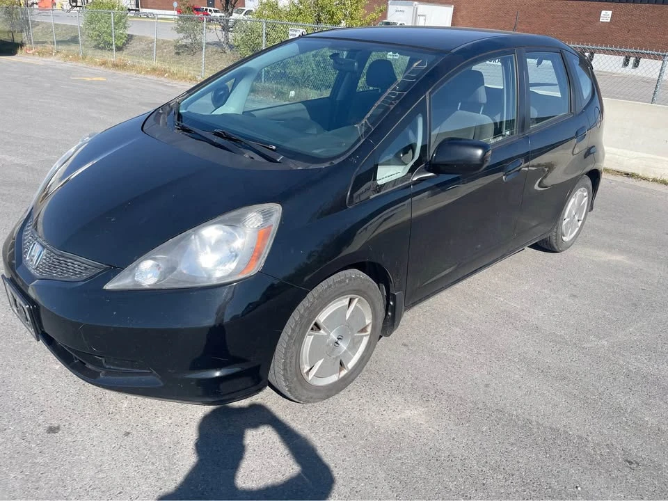 2010 Honda Fit - Image 4 of 8