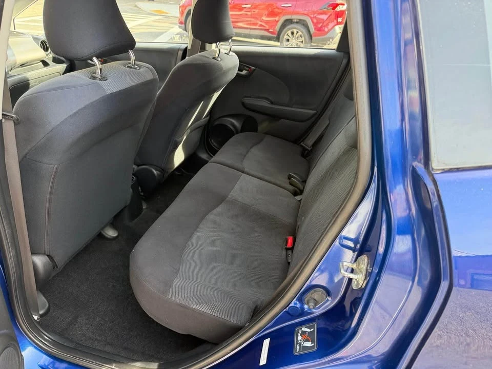 2010 Honda Fit - Image 7 of 8