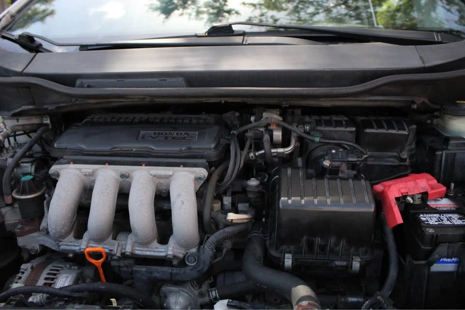 2010 Honda Fit - Image 2 of 4