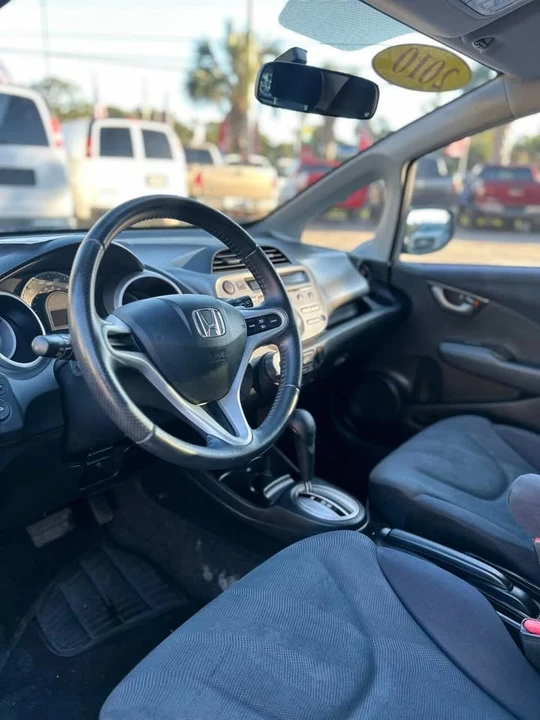 2010 Honda Fit - Image 4 of 10
