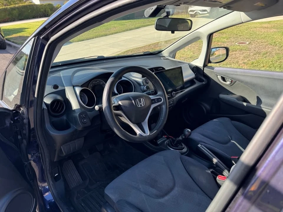 2010 Honda Fit - Image 2 of 5