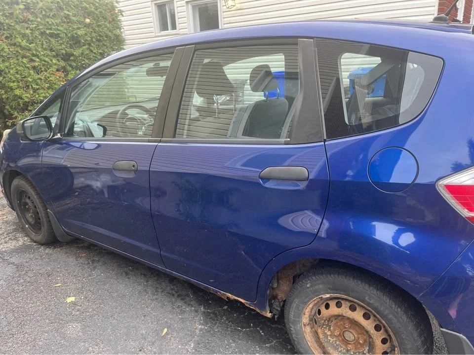 2010 Honda Fit - Image 7 of 7