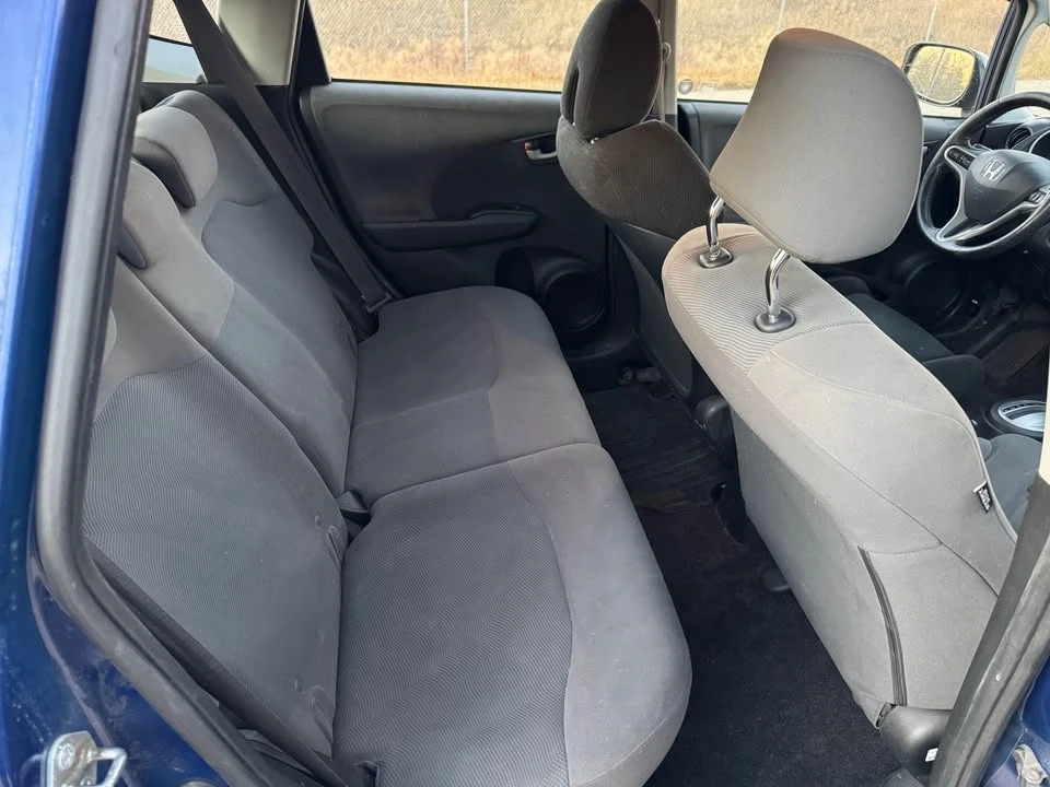 2010 Honda Fit - Image 7 of 12