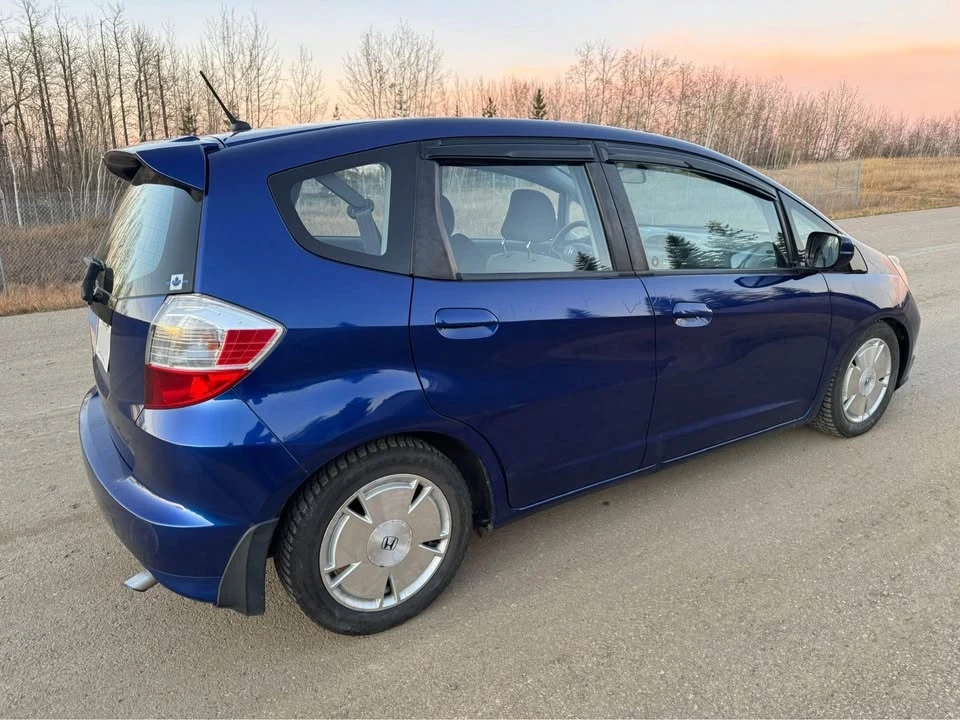 2010 Honda Fit - Image 3 of 12