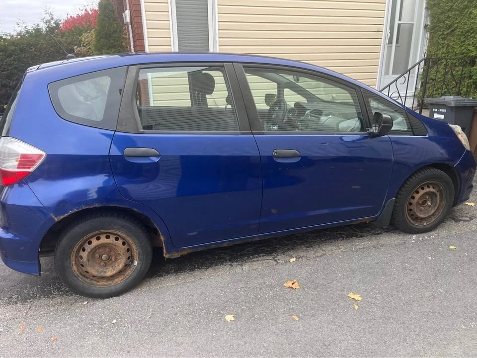 2010 Honda Fit - Image 3 of 7