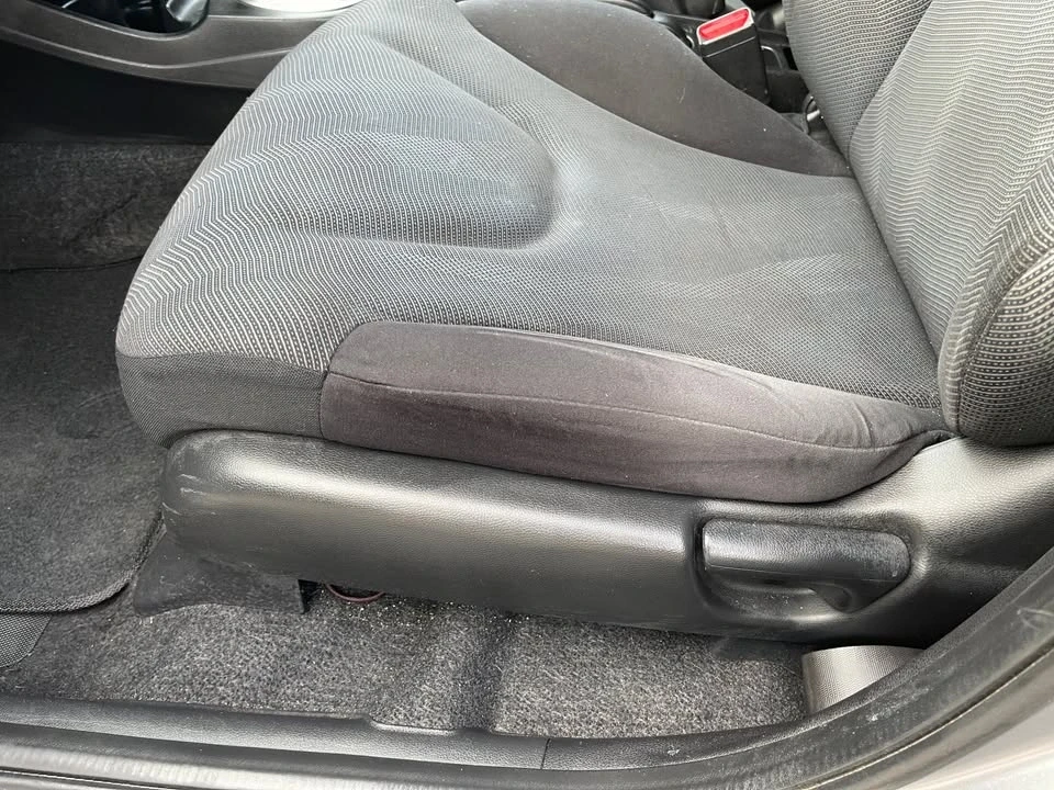 2010 Honda Fit - Image 16 of 20
