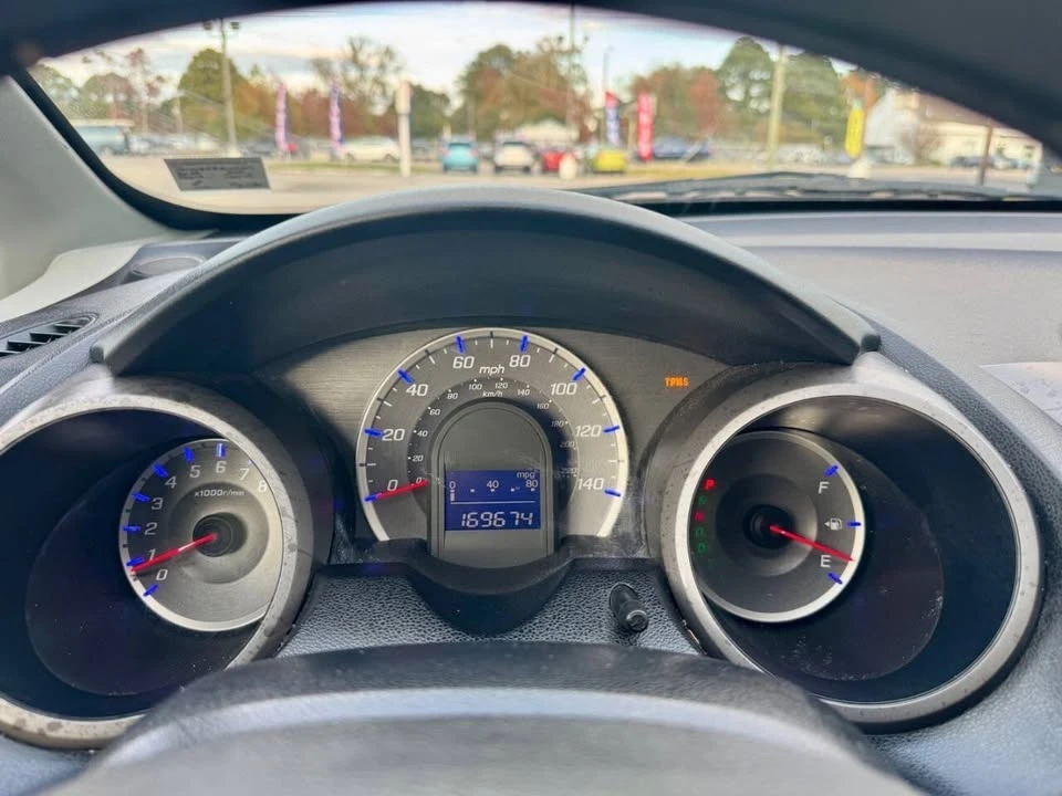 2010 Honda Fit - Image 17 of 17