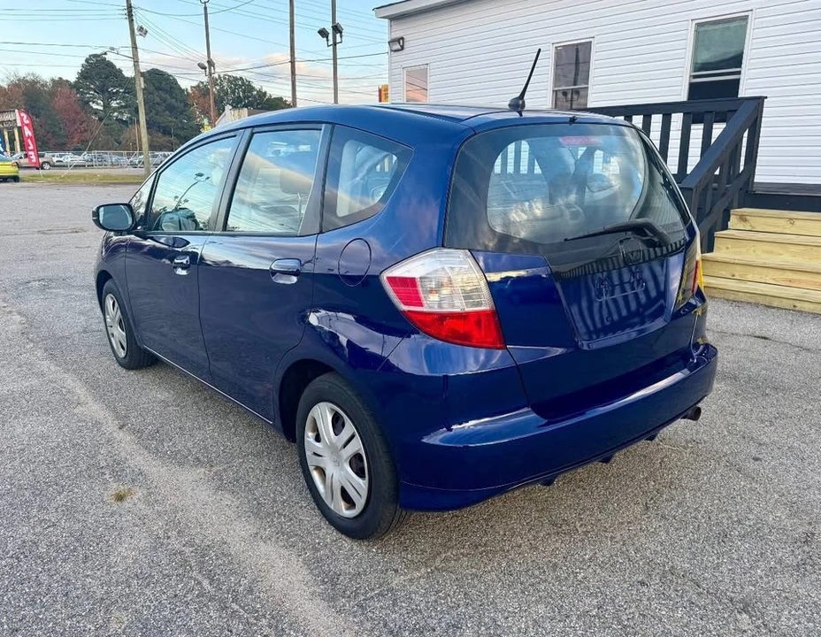 2010 Honda Fit - Image 6 of 17