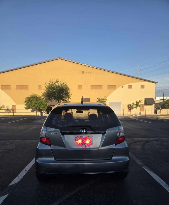 2010 Honda Fit - Image 5 of 10
