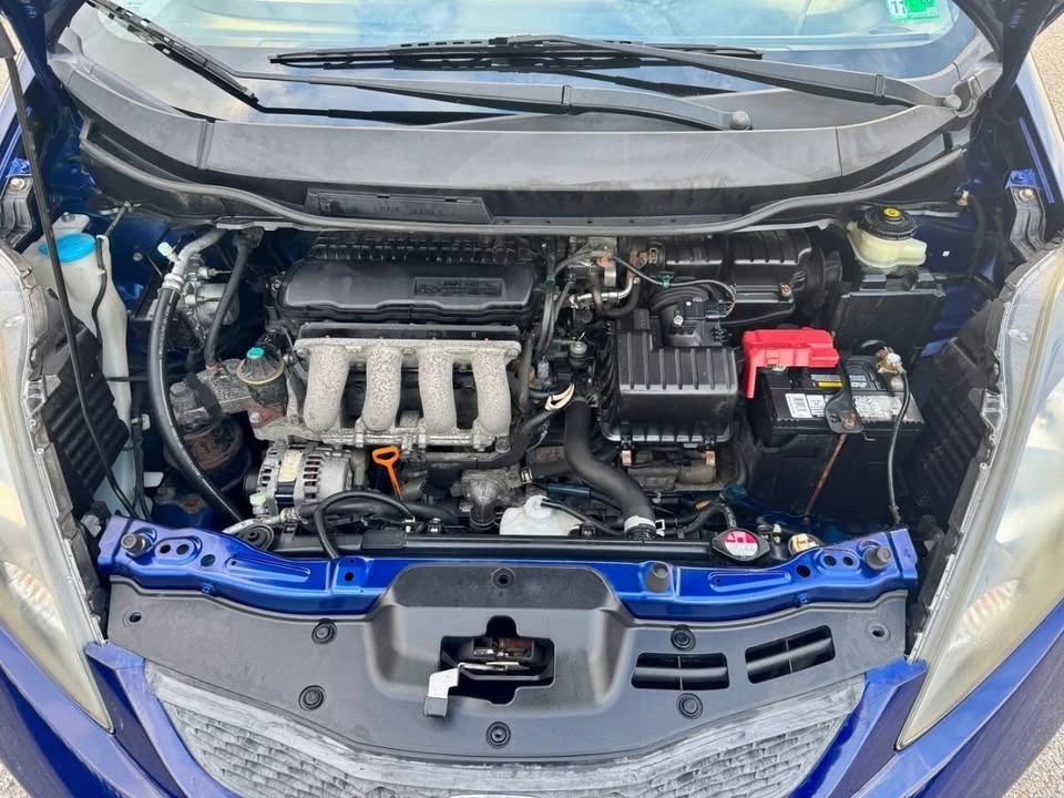 2010 Honda Fit - Image 11 of 17