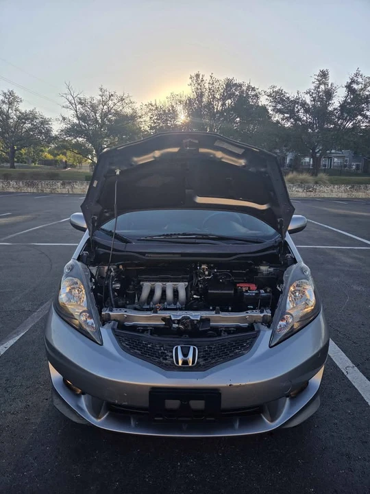 2010 Honda Fit - Image 6 of 10