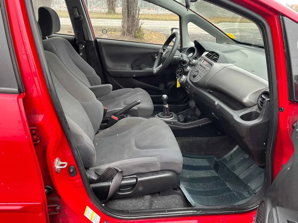 2010 Honda Fit - Image 12 of 12