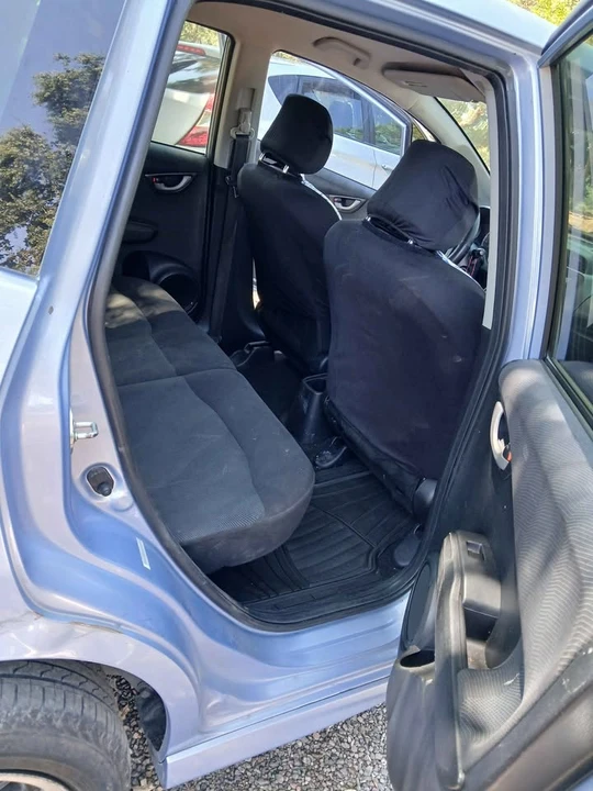 2010 Honda Fit - Image 5 of 5
