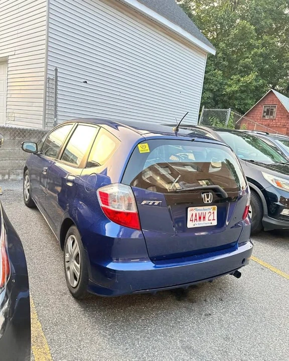 2010 Honda Fit - Image 2 of 5