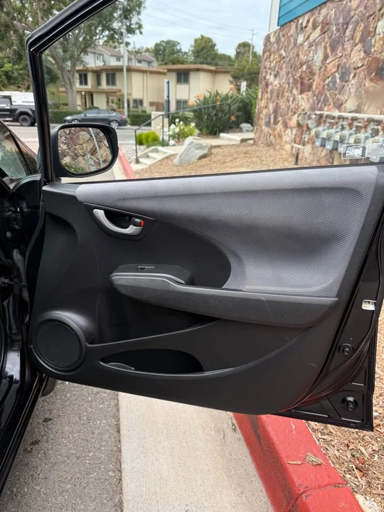 2010 Honda Fit - Image 15 of 19