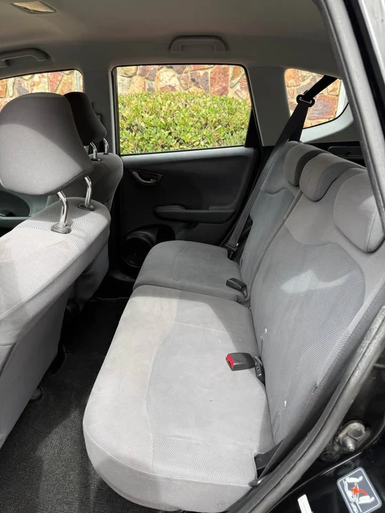 2010 Honda Fit - Image 9 of 19