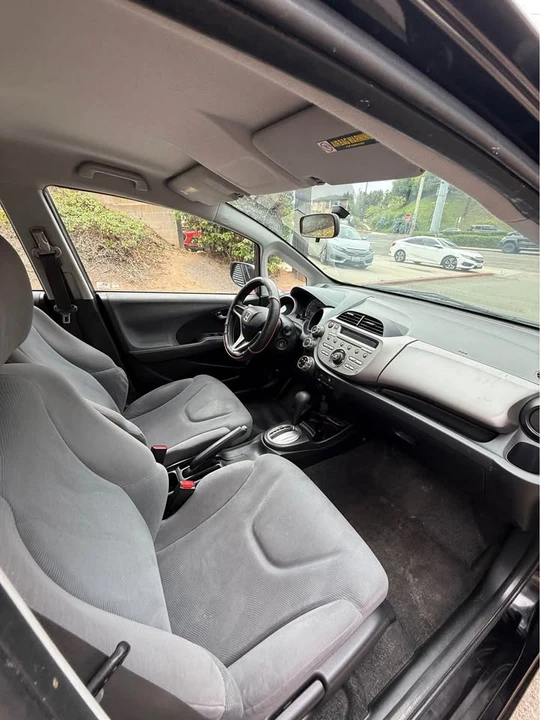 2010 Honda Fit - Image 13 of 19