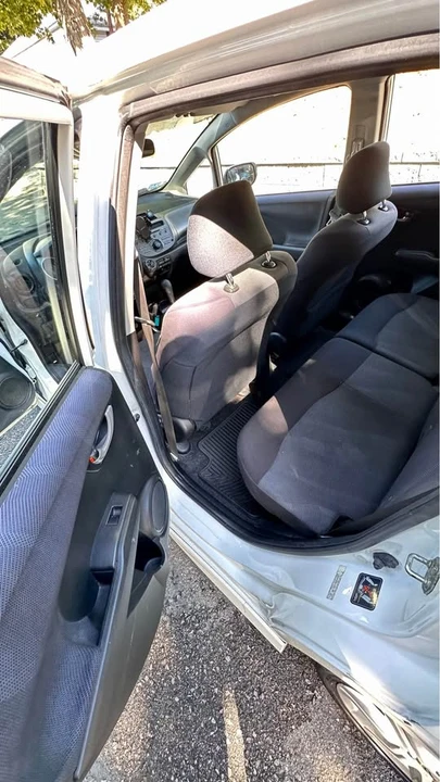 2010 Honda Fit - Image 13 of 16