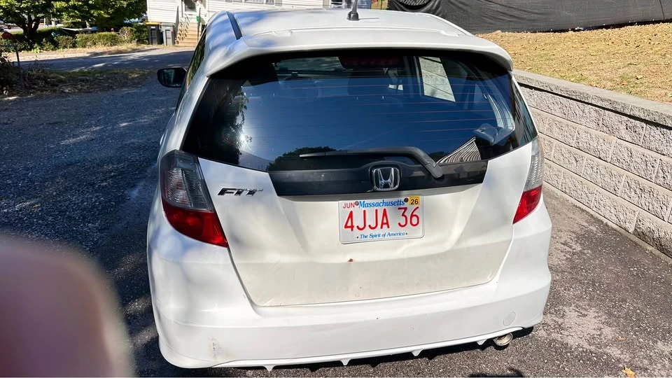 2010 Honda Fit - Image 4 of 16