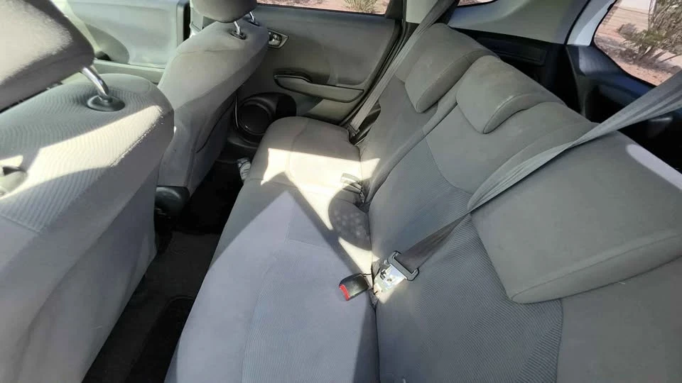 2010 Honda Fit - Image 8 of 9