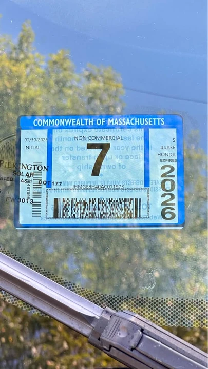 2010 Honda Fit - Image 8 of 16
