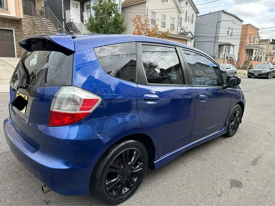 2010 Honda Fit - Image 7 of 10