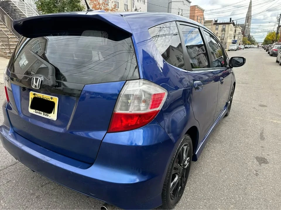 2010 Honda Fit - Image 6 of 10