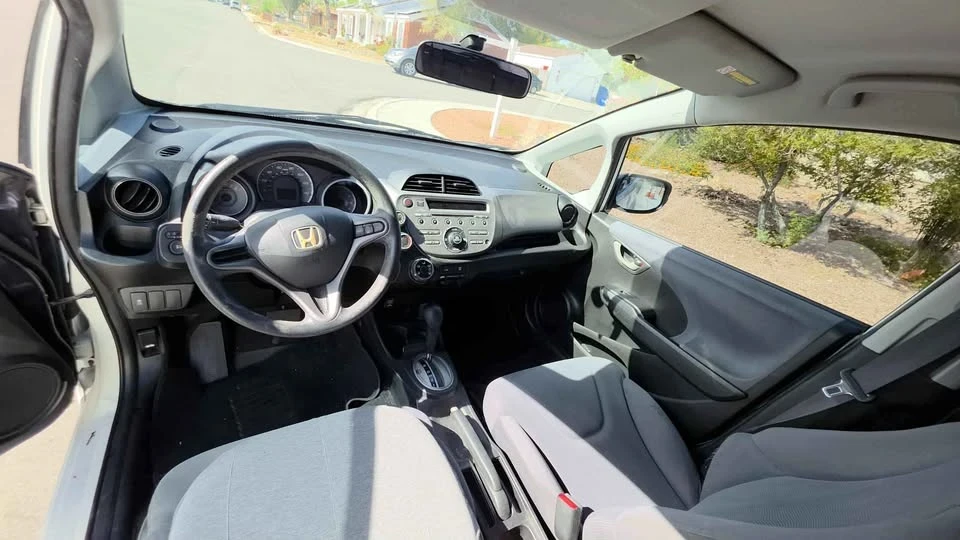 2010 Honda Fit - Image 9 of 9