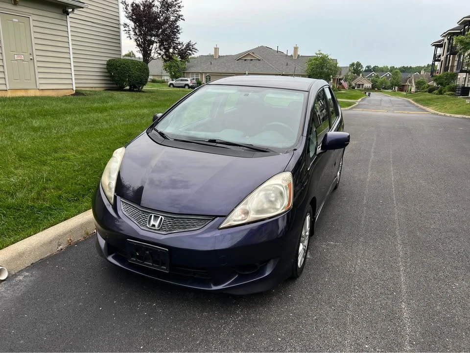 2010 Honda Fit - Image 4 of 10
