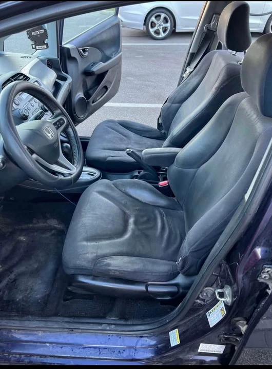 2010 Honda Fit - Image 7 of 10