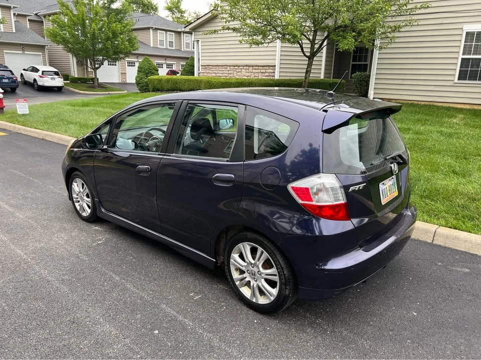 2010 Honda Fit - Image 3 of 10