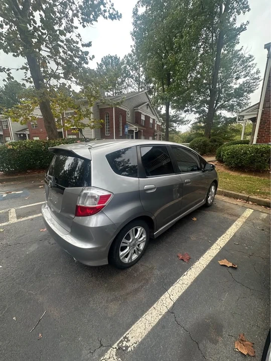 2010 Honda Fit - Image 2 of 10