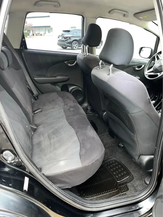 2010 Honda Fit - Image 14 of 19