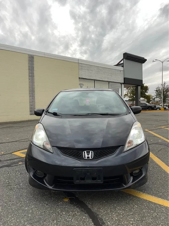 2010 Honda Fit - Image 6 of 19