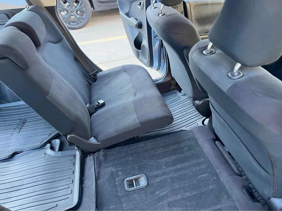 2010 Honda Fit - Image 11 of 20