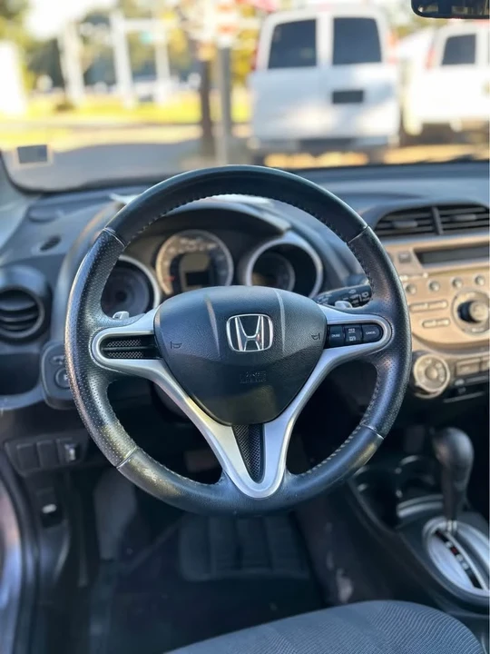 2010 Honda Fit - Image 12 of 15