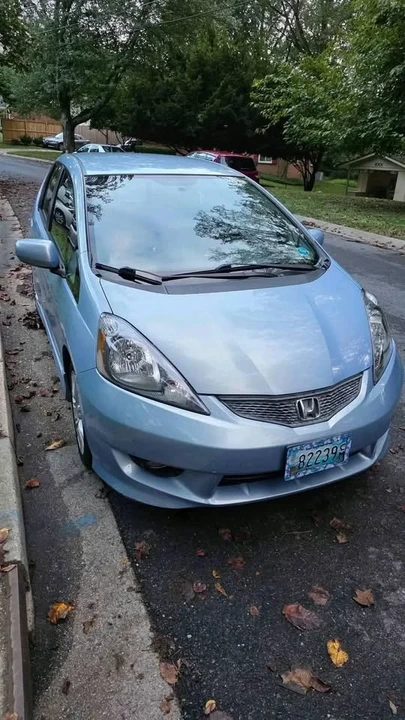 2010 Honda Fit - Image 5 of 8