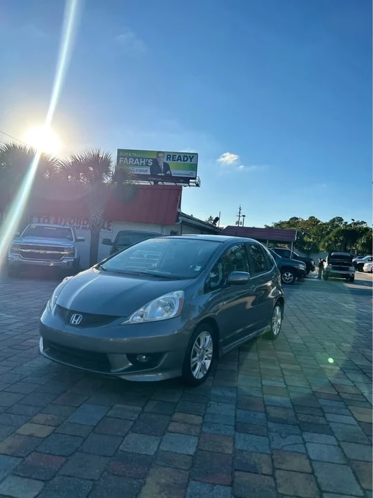 2010 Honda Fit - Image 3 of 15