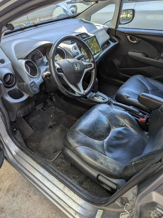 2010 Honda Fit - Image 7 of 8