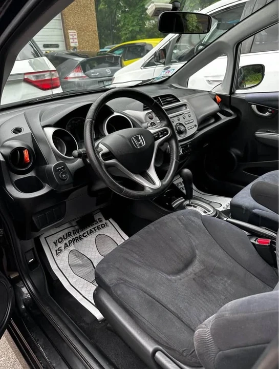 2010 Honda Fit - Image 3 of 10