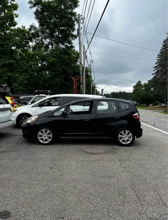 2010 Honda Fit - Image 8 of 10