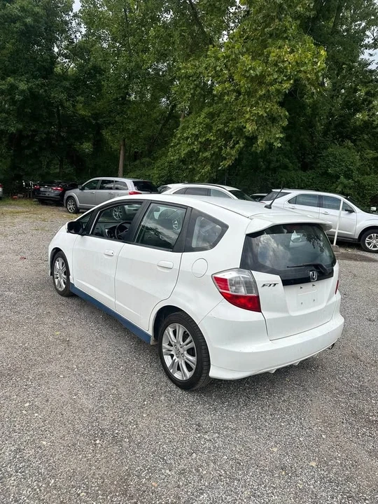 2010 Honda Fit - Image 3 of 6
